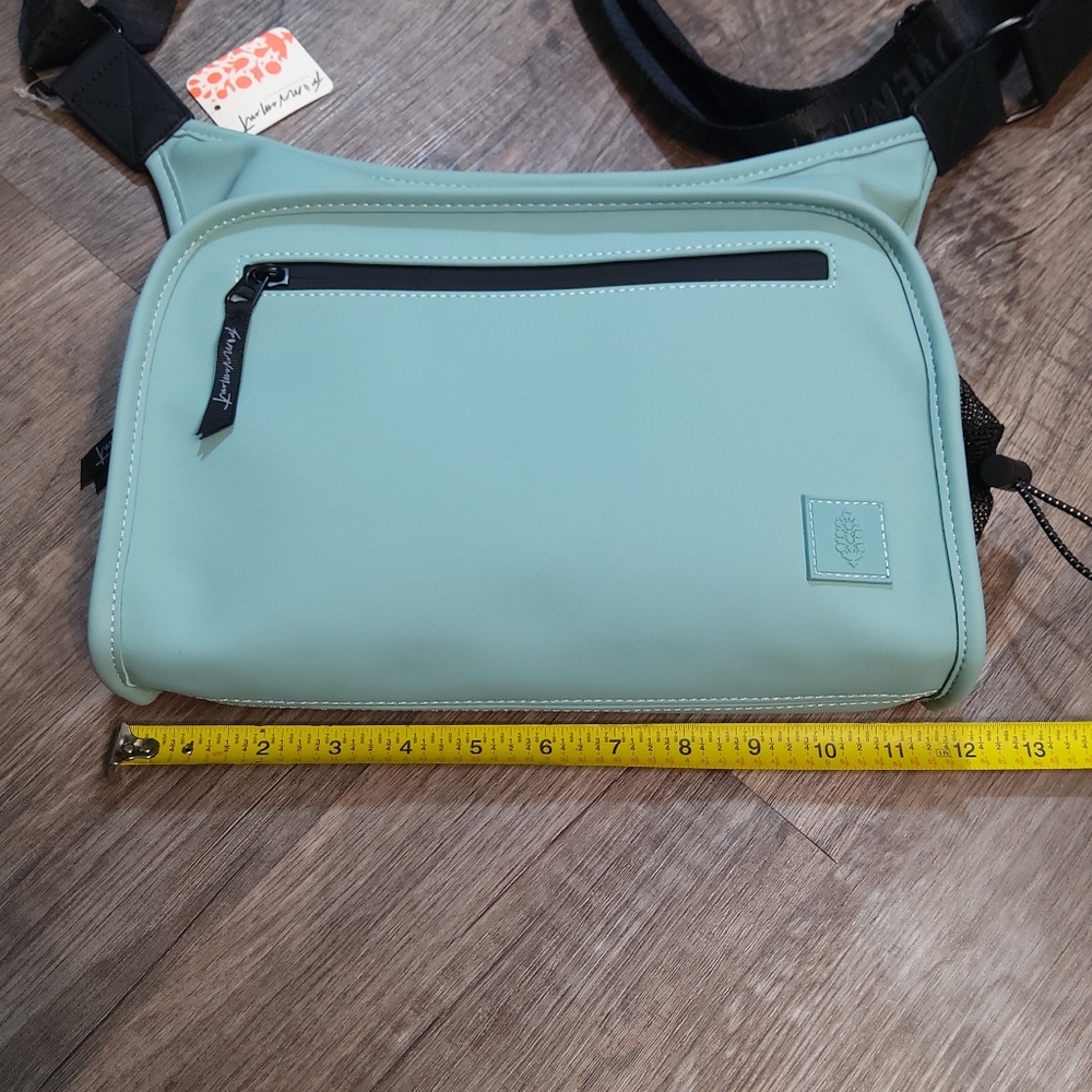 ***SOLD OUT*** FREE PEOPLE All Weather Mini Messenger Bag NWT Seafoam - Picture 13 of 16